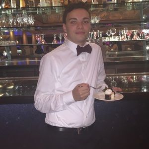 Meet your Posher, Juan